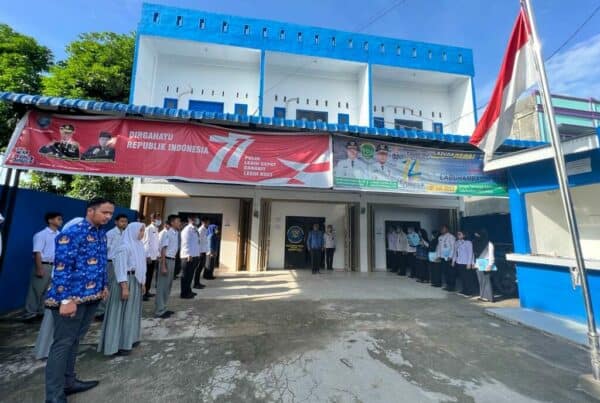 Upacara Memperingati Hari Sumpah Pemuda