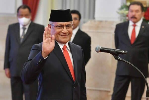 Pelantikan dan Pengambilan Sumpah/Janji Jabatan Kepala Badan Narkotika Nasional Republik Indonesia Bapak Irjen Marthinus Hukom