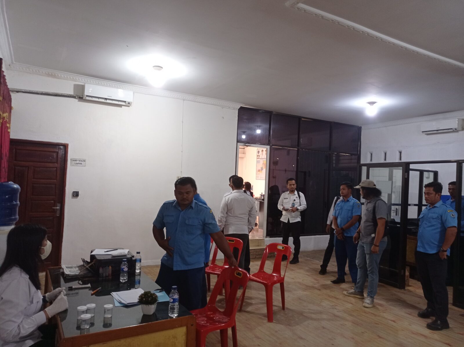 TES URINE TERHADAP KARYAWAN PERUSAHAAN UMUM DAERAH AIR MINUM TIRTA BINA KABUPATEN LABUHANBATU TES URINE TERHADAP KARYAWAN PERUSAHAAN UMUM DAERAH AIR MINUM TIRTA BINA KABUPATEN LABUHANBATU
